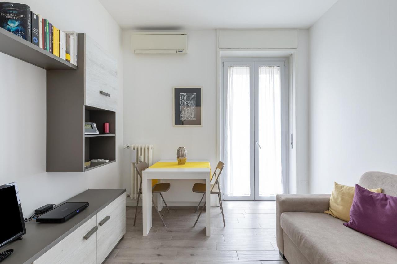 Piazza De Angeli M1 Comfortable Flat With Balcony Milan Exterior photo