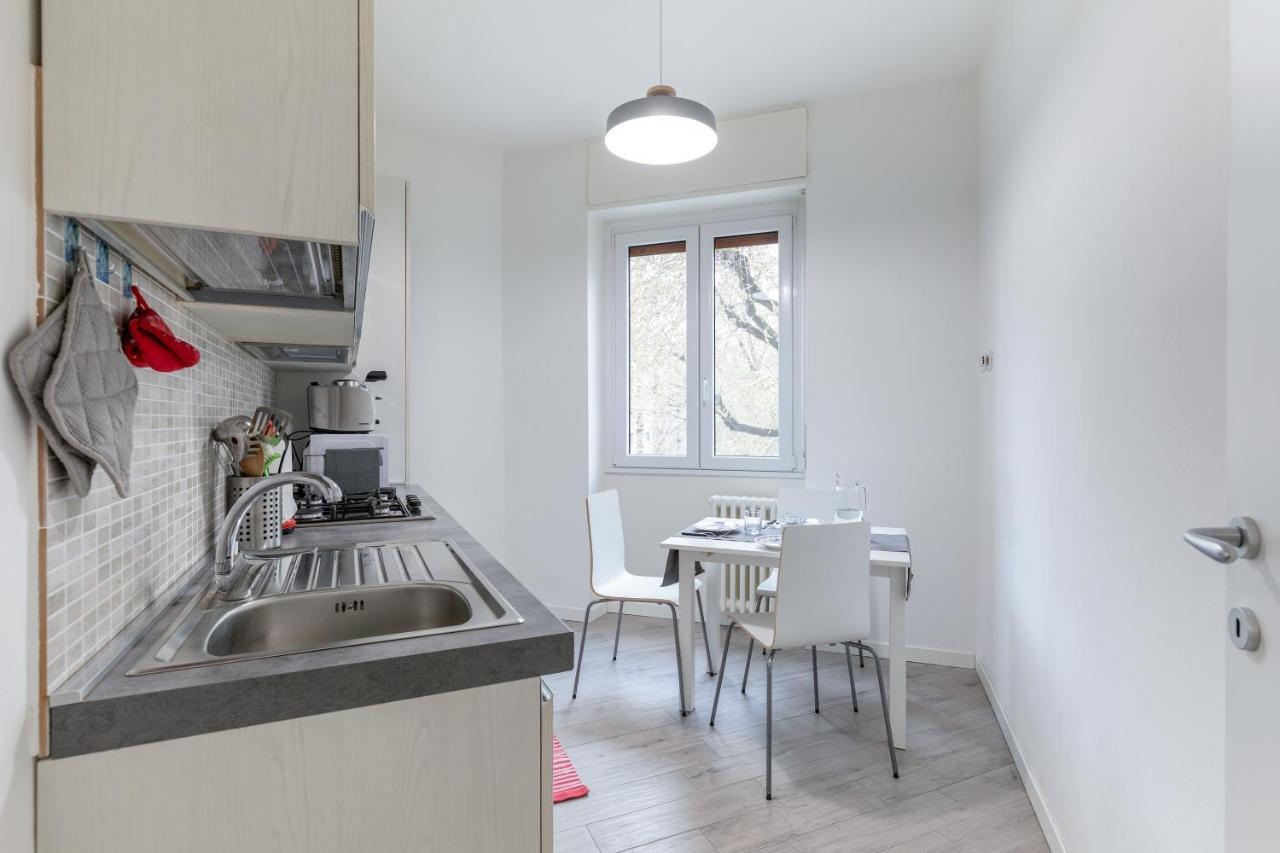 Piazza De Angeli M1 Comfortable Flat With Balcony Milan Exterior photo