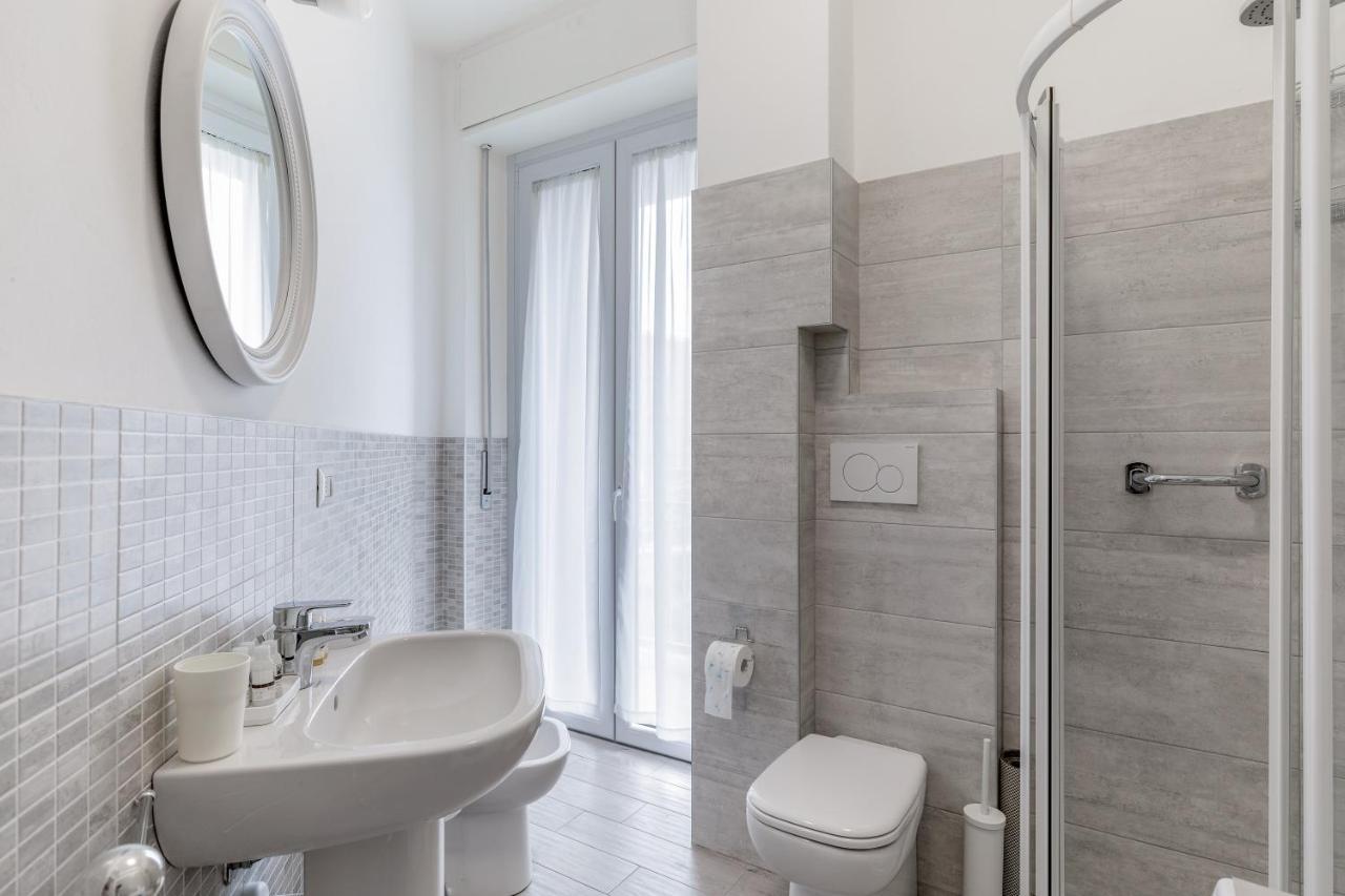 Piazza De Angeli M1 Comfortable Flat With Balcony Milan Exterior photo